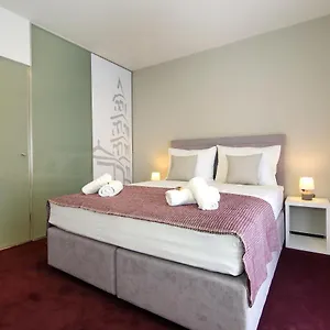 Apartment Dado, Split