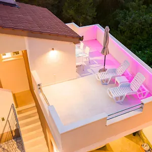 apartments-bruno-trogir.hotels-in-trogir.com/