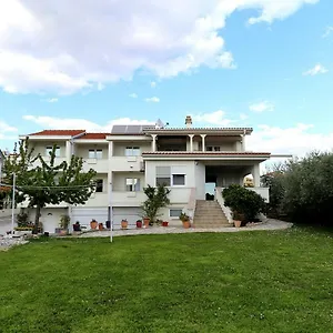 villa-micic.hotelinzadar.com/